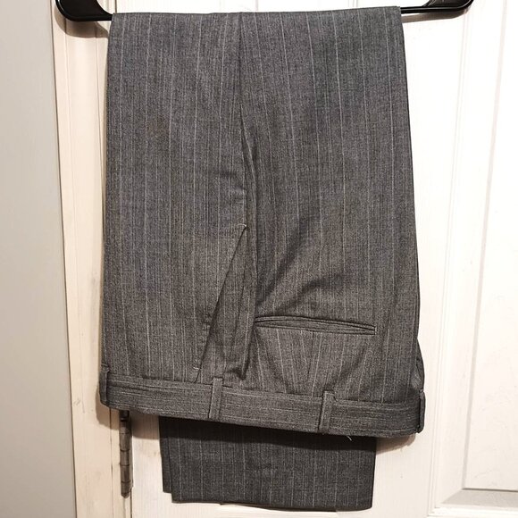 Garrison Park Men 2 Piece Light Bluish Gray Suit        40R - Picture 9 of 15